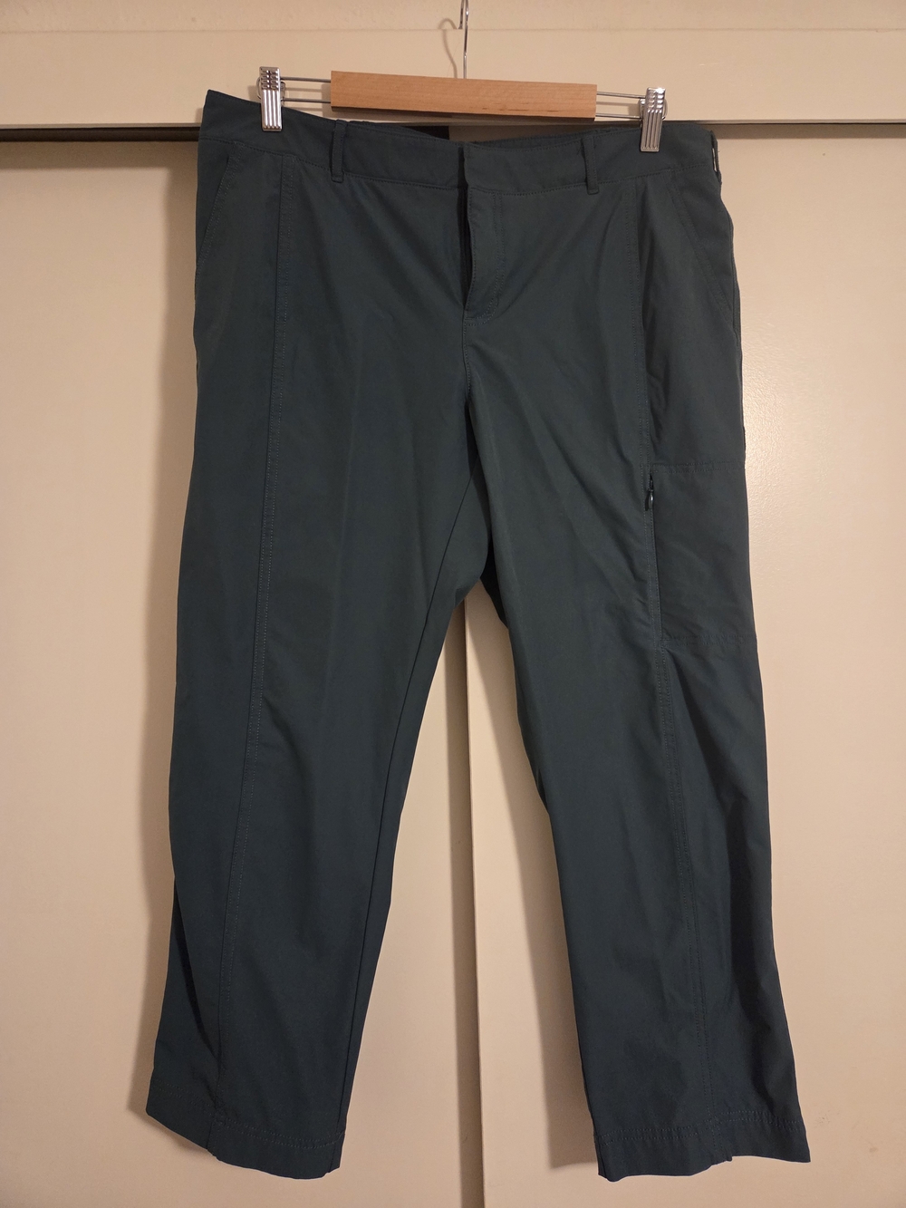 Kirkland Signature Women's Stretch Travel Pant in Dark Teal